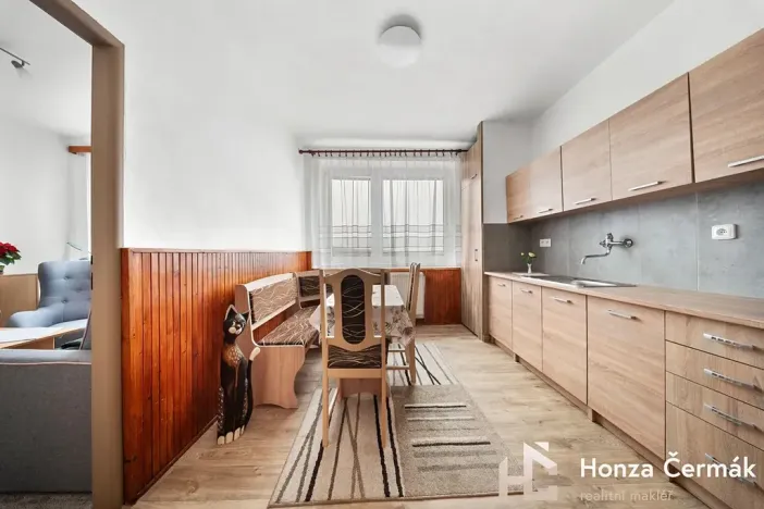 Prodej bytu 3+1, Pohořelice, 68 m2