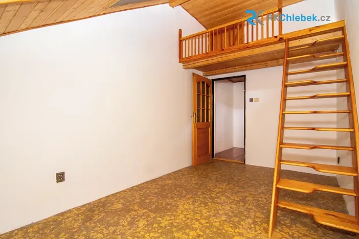 Prodej rodinného domu, Baška, 350 m2