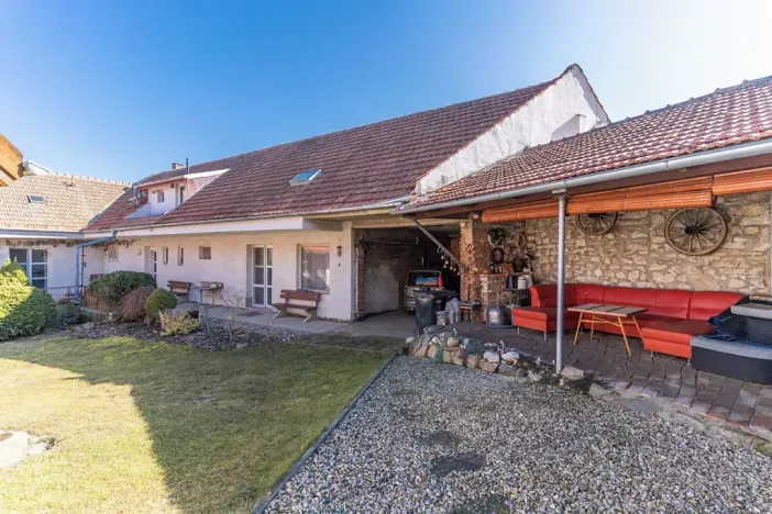 Prodej činžovního domu, Nová Ves, 217 m2