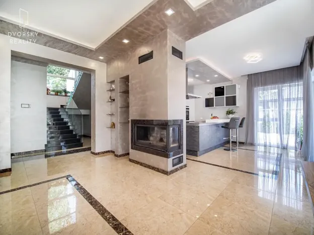 Prodej rodinného domu, Květnice, Krokusová, 243 m2