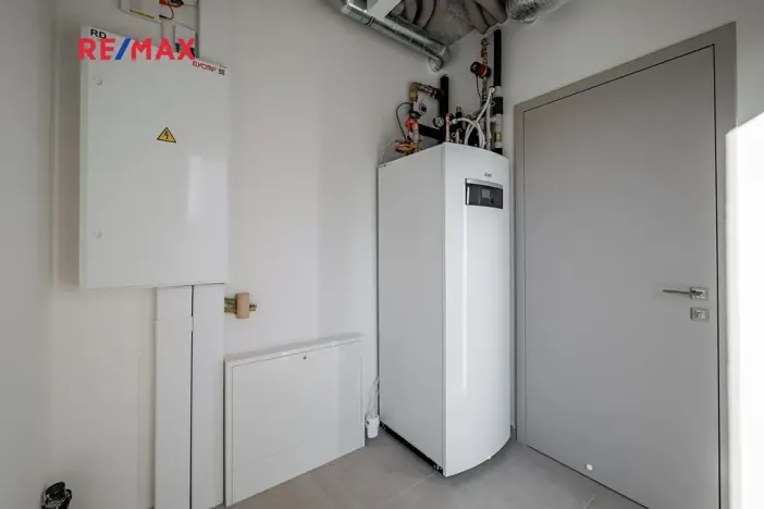 Prodej rodinného domu, Praha - Horní Počernice, Krotitelů, 197 m2