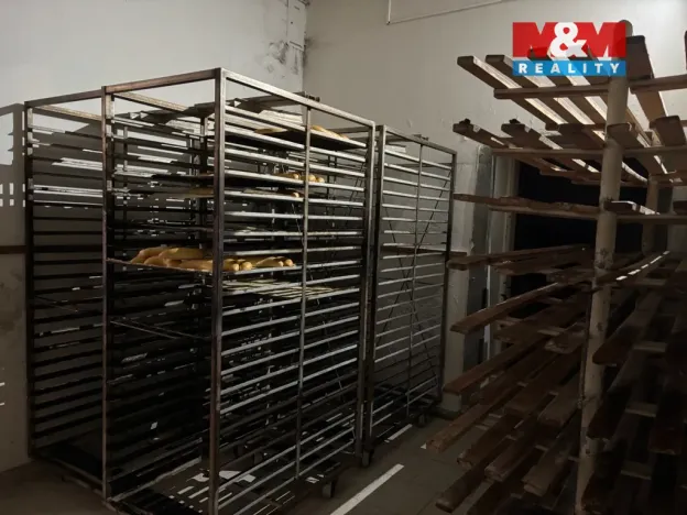 Prodej obchodního prostoru, Bílčice, 1055 m2