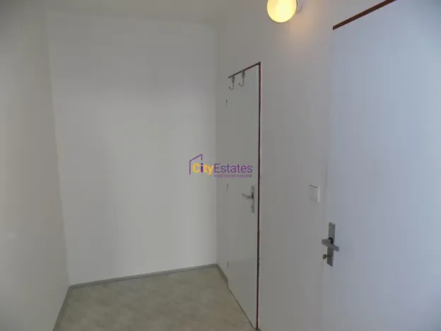 Pronájem bytu 1+1, Praha - Troja, Krynická, 40 m2