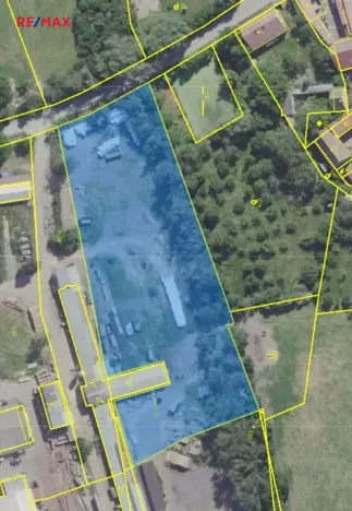 Prodej komerčního pozemku, Roblín, 2000 m2