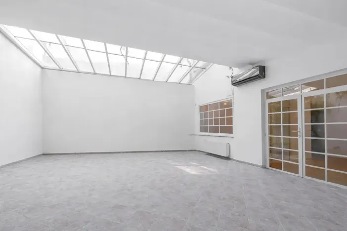 Pronájem kanceláře, Praha - Smíchov, Radlická, 124 m2