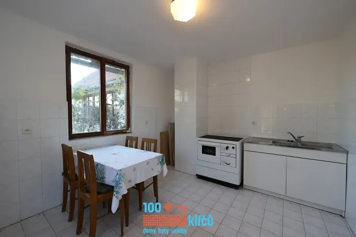 Prodej rodinného domu, Klučov, 251 m2