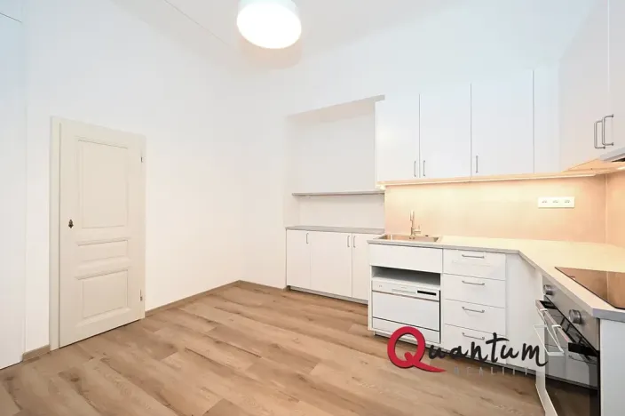 Pronájem bytu 1+1, Praha - Žižkov, Kubelíkova, 39 m2