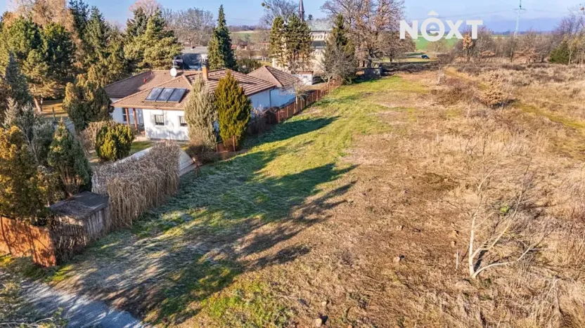 Prodej podílu pozemku pro bydlení, Choltice, 2042 m2