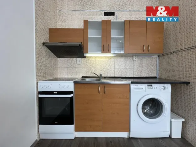 Pronájem bytu 1+1, Děčín - Děčín IX-Bynov, Na Pěšině, 36 m2