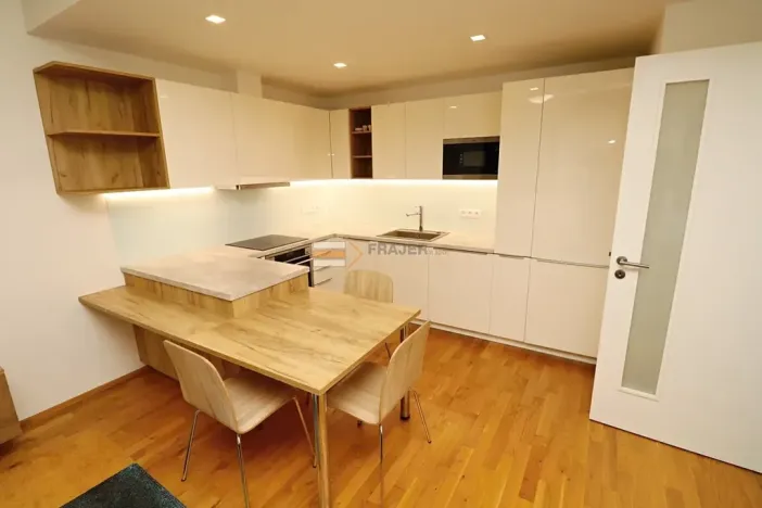 Pronájem bytu 2+kk, Praha - Jinonice, Barvitiova, 52 m2