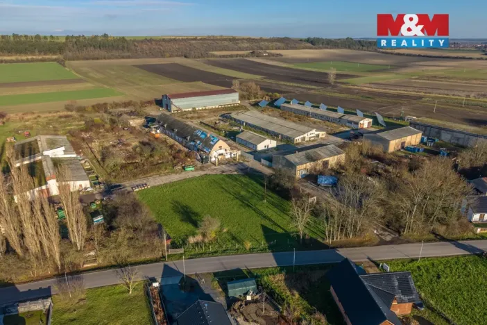 Prodej komerčního pozemku, Nedomice, 2841 m2