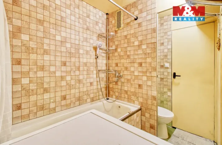 Prodej bytu 2+1, Chomutov, Březenecká, 68 m2