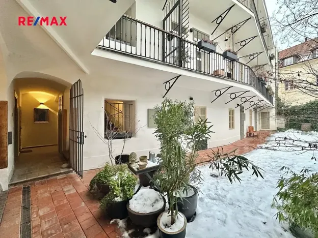 Pronájem bytu 1+1, Praha - Staré Město, Anežská, 39 m2