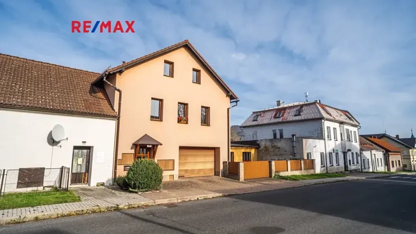 Prodej rodinného domu, Cvikov, Komenského, 298 m2