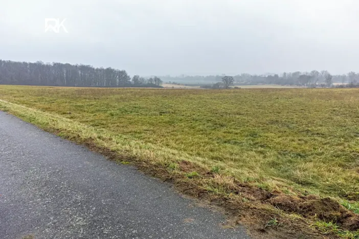 Prodej pozemku pro bydlení, Uhersko, 1000 m2