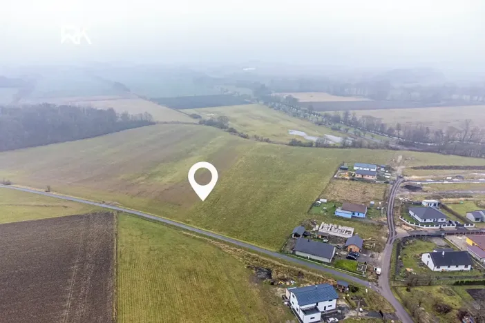 Prodej pozemku pro bydlení, Uhersko, 944 m2