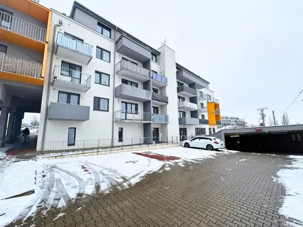 Pronájem bytu 1+kk, Horoměřice, Velvarská, 28 m2