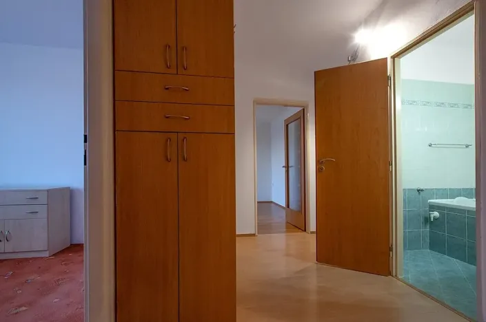 Pronájem bytu 3+1, České Budějovice, Dobrovodská, 66 m2