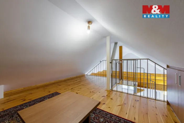 Pronájem bytu 4+kk, Karlovy Vary - Stará Role, Husova, 70 m2