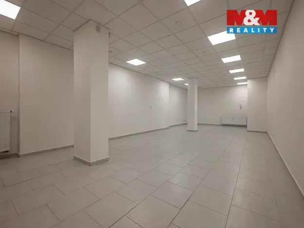 Pronájem kanceláře, Divišov, Horní náměstí, 83 m2