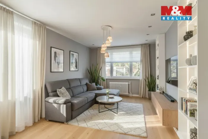 Prodej rodinného domu, Hřebeč, Opletalova, 184 m2