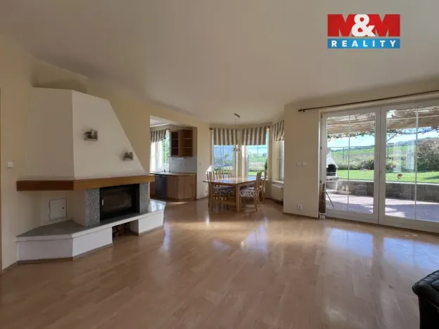 Prodej rodinného domu, Panenské Břežany, Vilová, 200 m2