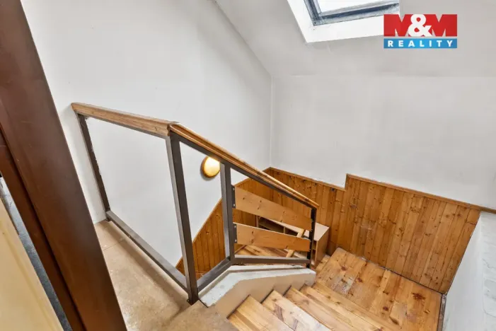 Prodej rodinného domu, Březno, 247 m2