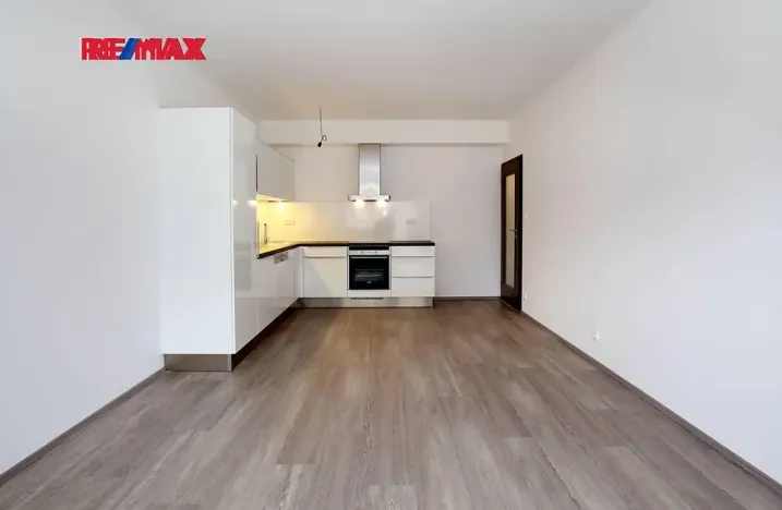 Pronájem bytu 2+kk, Praha - Střížkov, Zakšínská, 55 m2