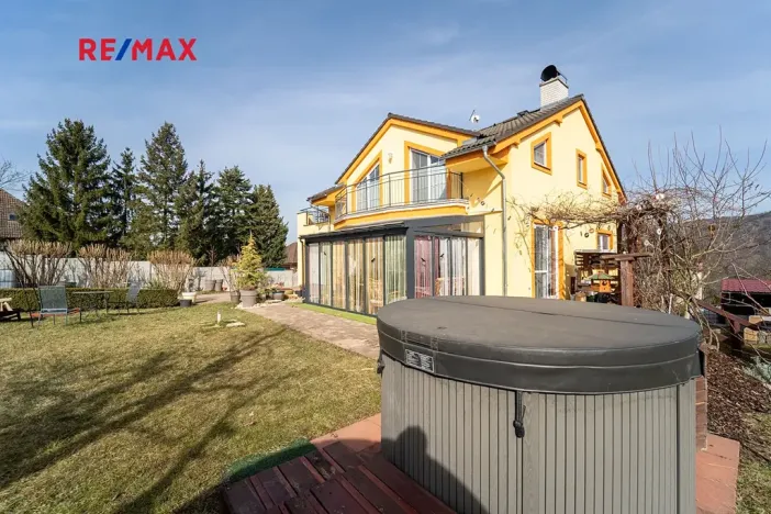 Prodej rodinného domu, Měchenice, Na Vyhlídce, 246 m2