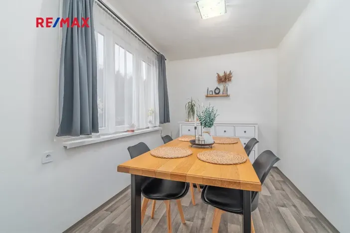 Prodej bytu 4+1, Bezdědovice, 76 m2