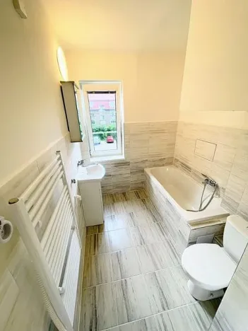 Pronájem bytu 2+kk, Liberec - Liberec I-Staré Město, nám. Žižkovo, 50 m2