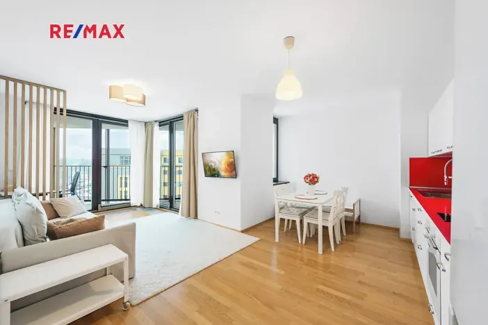 Pronájem bytu 2+kk, Praha - Žižkov, Ke kapslovně, 64 m2