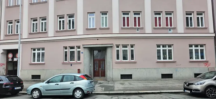 Dražba - jiné, Hradec Králové, Karla Hynka Máchy, 1 m2