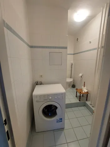 Pronájem bytu 1+kk, Praha - Troja, Olštýnská, 27 m2