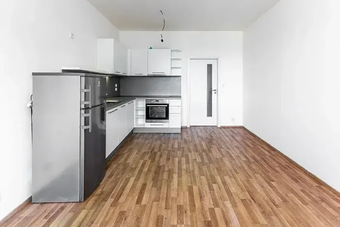 Pronájem bytu 2+kk, Praha - Holešovice, Malá Plynární, 51 m2