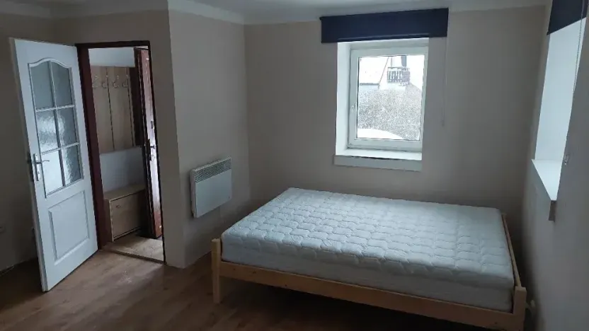 Pronájem bytu 1+kk, Jablonec nad Nisou, Rychnovská, 30 m2