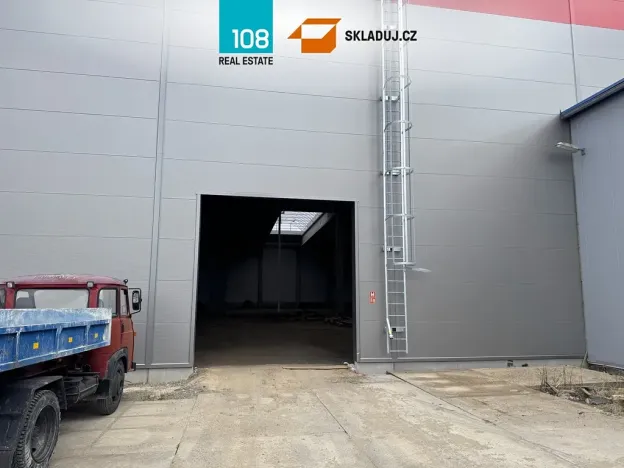 Pronájem skladu, Kralupy nad Vltavou, V Pískovně, 1800 m2