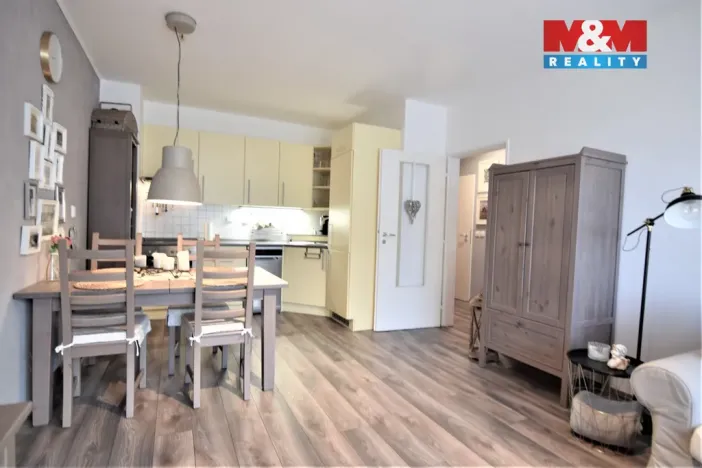 Pronájem bytu 2+kk, Hostivice, 52 m2