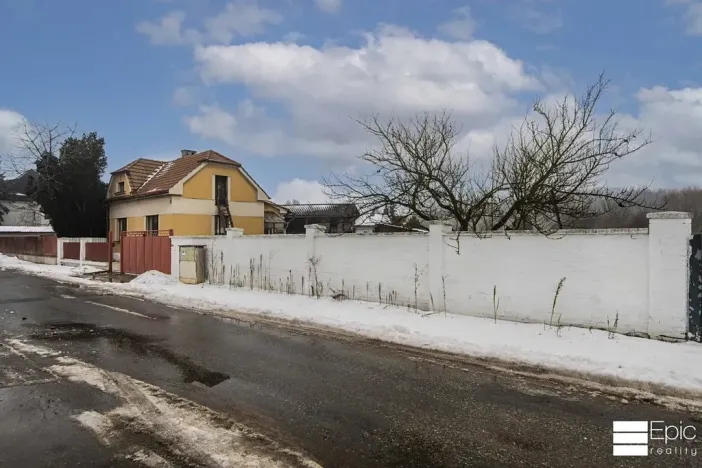 Prodej rodinného domu, Dřísy, Na Vinohradech, 100 m2