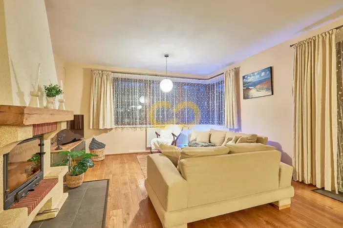 Prodej rodinného domu, Mořina, 239 m2