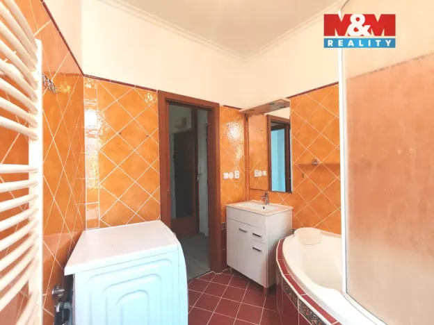 Pronájem bytu 2+kk, Karlovy Vary, Jabloňová, 55 m2