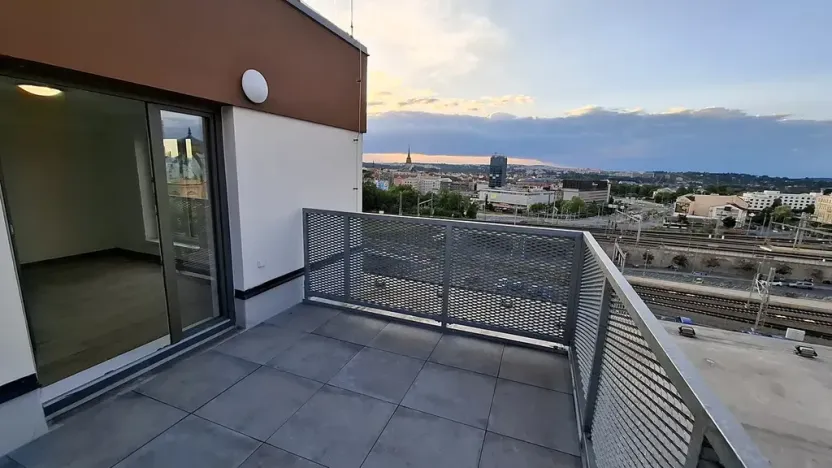 Pronájem bytu 2+kk, Plzeň, Železniční, 73 m2