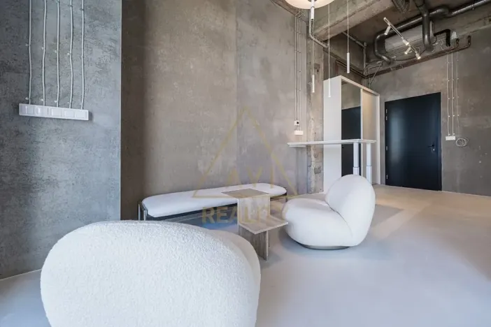 Pronájem atypického bytu, Praha - Modřany, Československého exilu, 41 m2