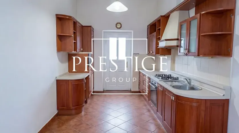 Pronájem bytu 3+1, Praha, Vězeňská, 109 m2