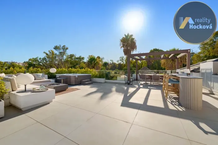 Prodej vily, Marbella, Španělsko, 611 m2