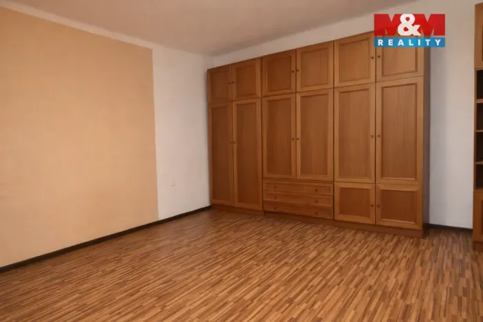 Pronájem bytu 2+1, Ostrov, Tylova, 68 m2