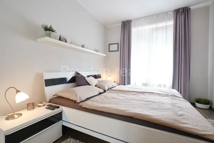 Pronájem bytu 2+kk, Praha - Košíře, Plzeňská, 45 m2