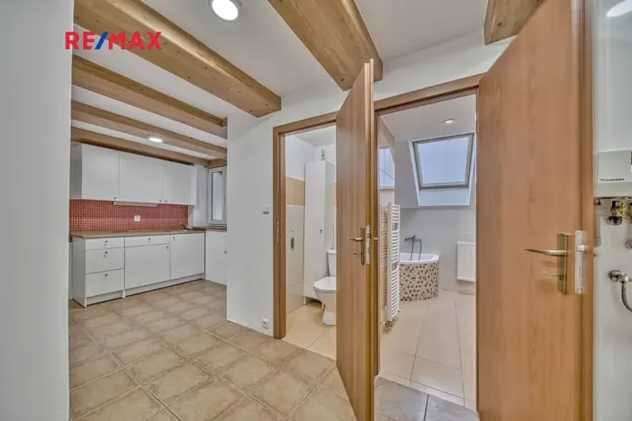 Prodej bytu 2+1, Poděbrady, Dr. Beneše, 54 m2