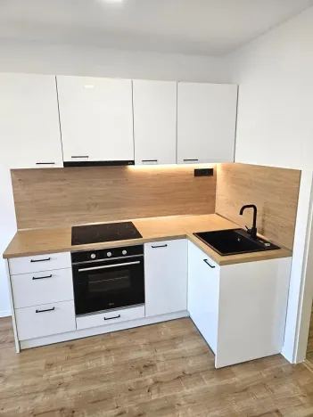 Pronájem bytu 2+kk, Most, Obránců míru, 38 m2