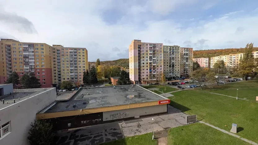 Pronájem bytu 2+1, Chomutov, Dřínovská, 61 m2